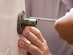 Security Locksmith Services Cincinnati, OH 513-494-3062 - 18-Emergency-Opening